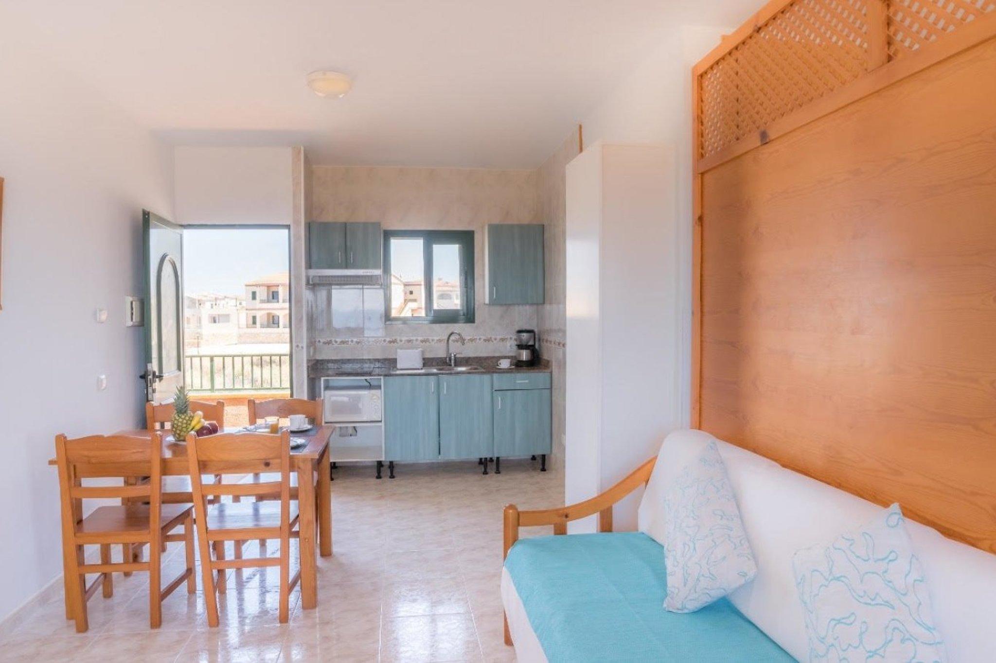 Apartamentos Moon Dreams Cabo De Banos Cala'N Blanes  Eksteriør billede