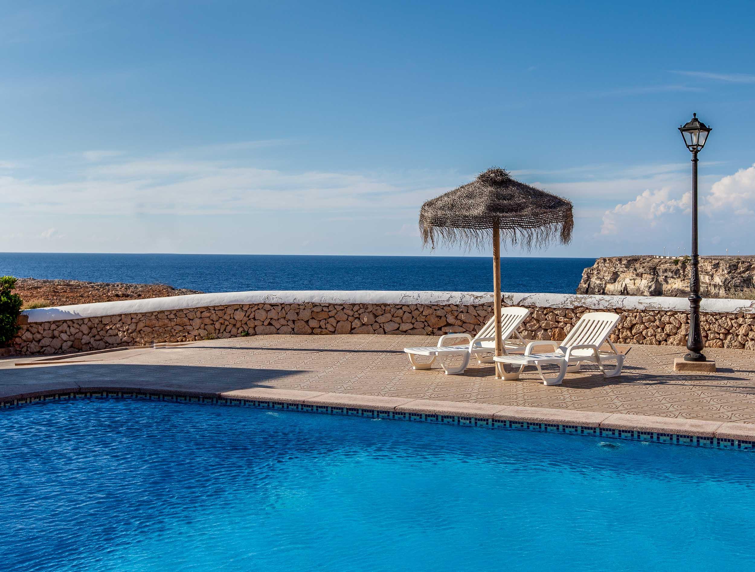 Apartamentos Moon Dreams Cabo De Banos Cala'N Blanes  Eksteriør billede