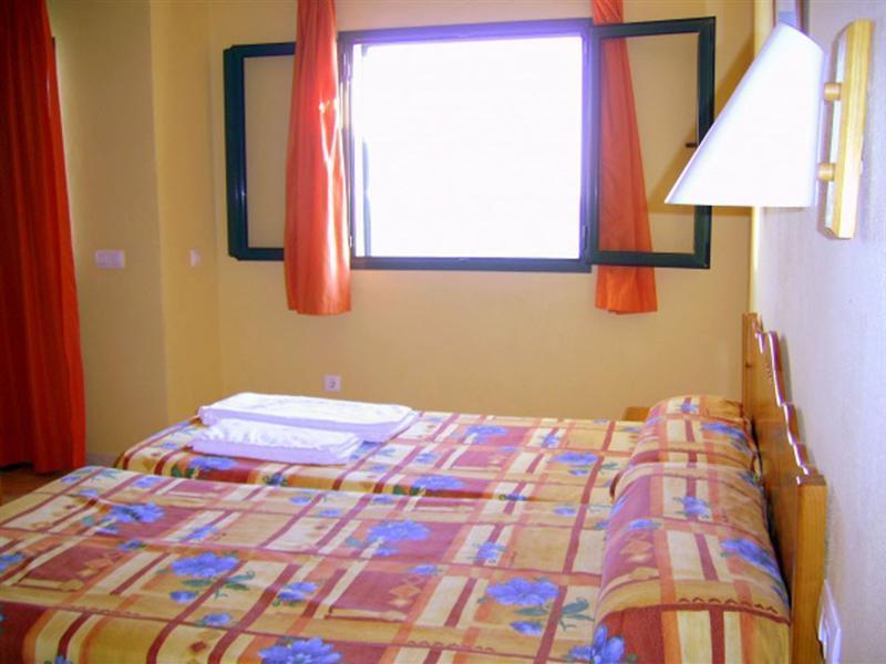 Apartamentos Moon Dreams Cabo De Banos Cala'N Blanes  Eksteriør billede