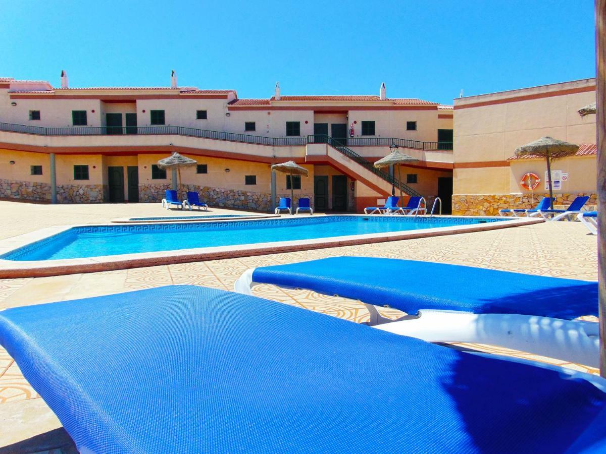 Apartamentos Moon Dreams Cabo De Banos Cala'N Blanes  Eksteriør billede